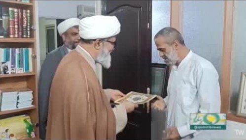 تجلیل از آزادگان جانباز حجج اسلام سید حسن میریان و موسی لطفی؛ سید میریان با عنایت حضرت ابوالفضل علیه‌السلام، خبر آزادی در اردوگاه شماره ۱۰ را دریافت کرد